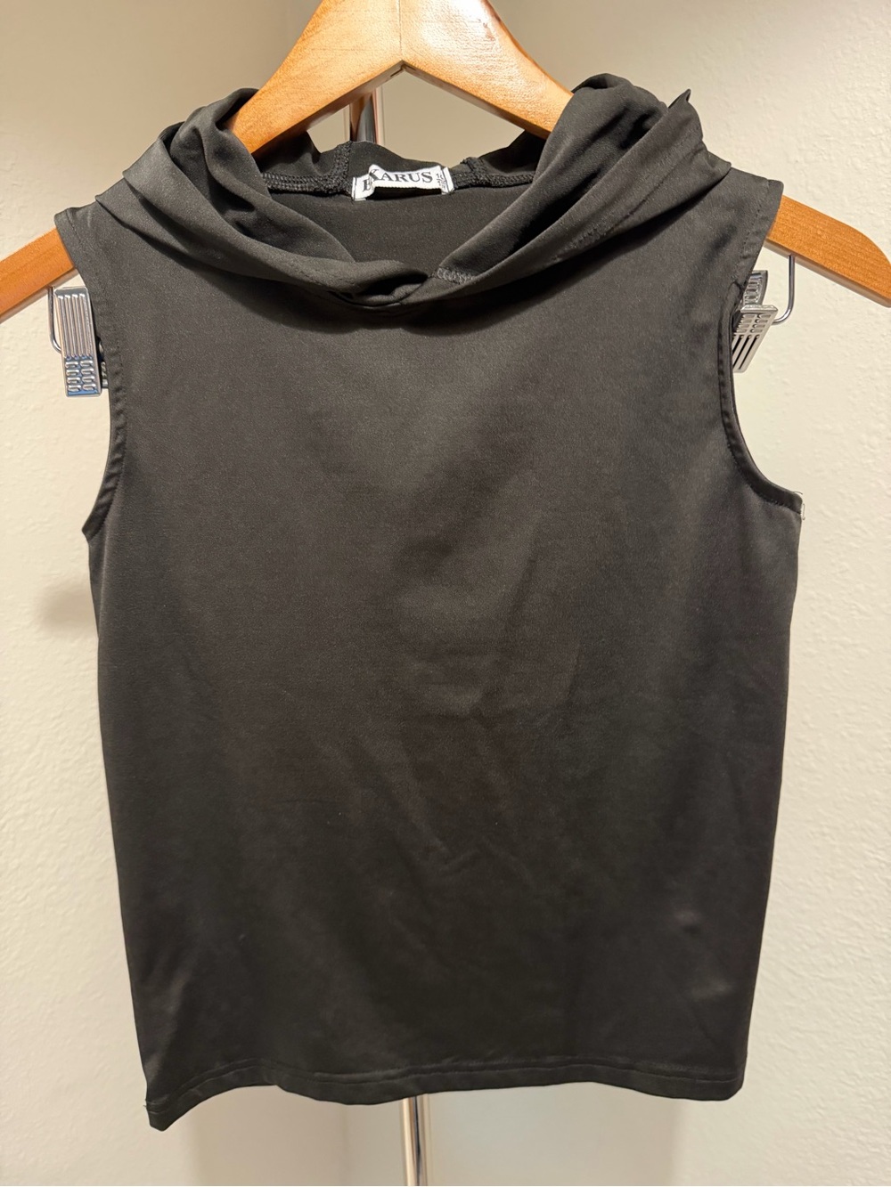 Exarus Black Sleeveless Hooded Tank Top